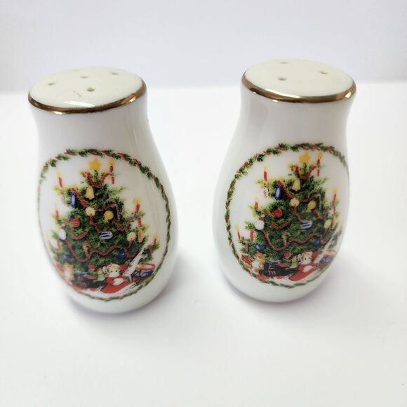 Kurt Adler Porcelain Salt and Pepper Shakers with Christmas Tree - Picture 1 of 5